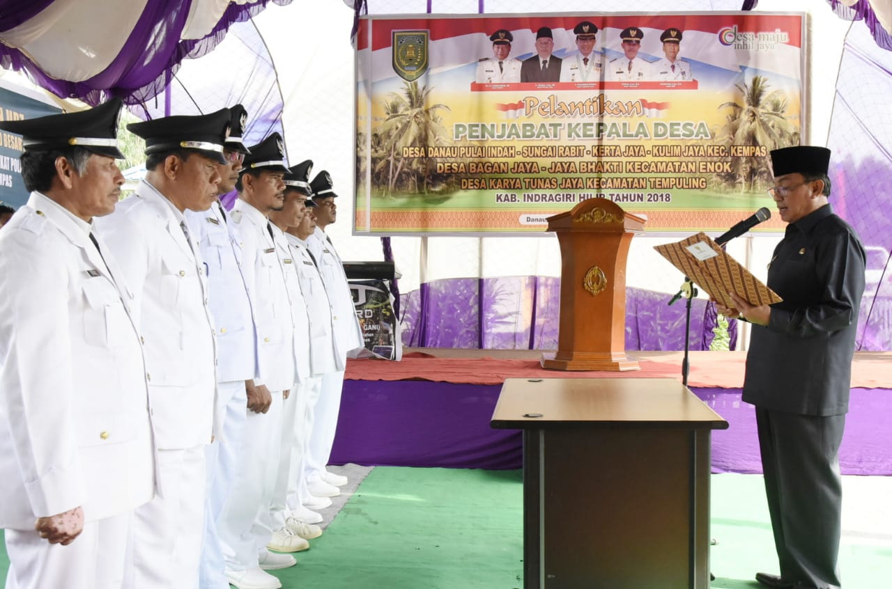  Lantik 7 Pj Kades di Inhil, Ini Harapan Bupati Inhil HM Wardan